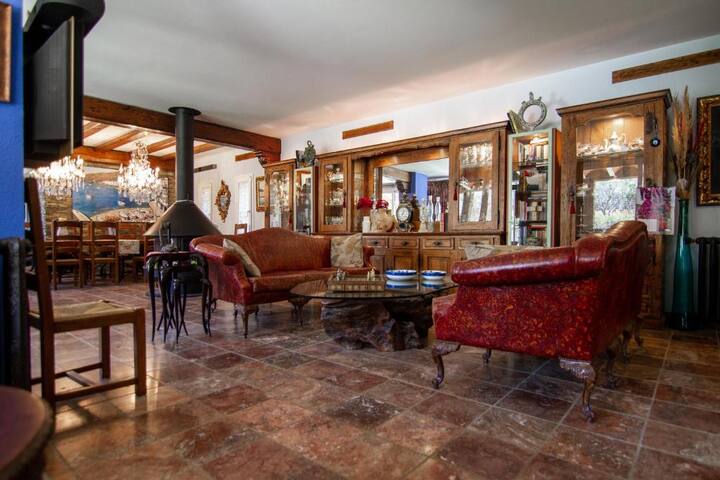 Es Cloper gallery image 3