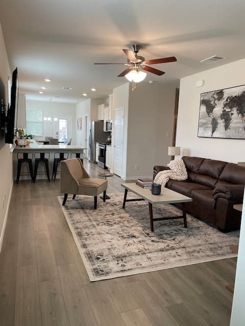 Top Airbnb: Home Away From Home in Little Elm