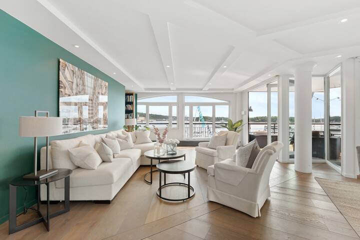 Large 41 millions kr apartment – seaview in center gallery image 5