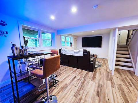 Cozy Home 5 Mins From PSU Campus + Theater Room!