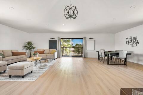 Luxury 6BR Retreat Fast WIFI, Dedicated Workspaces