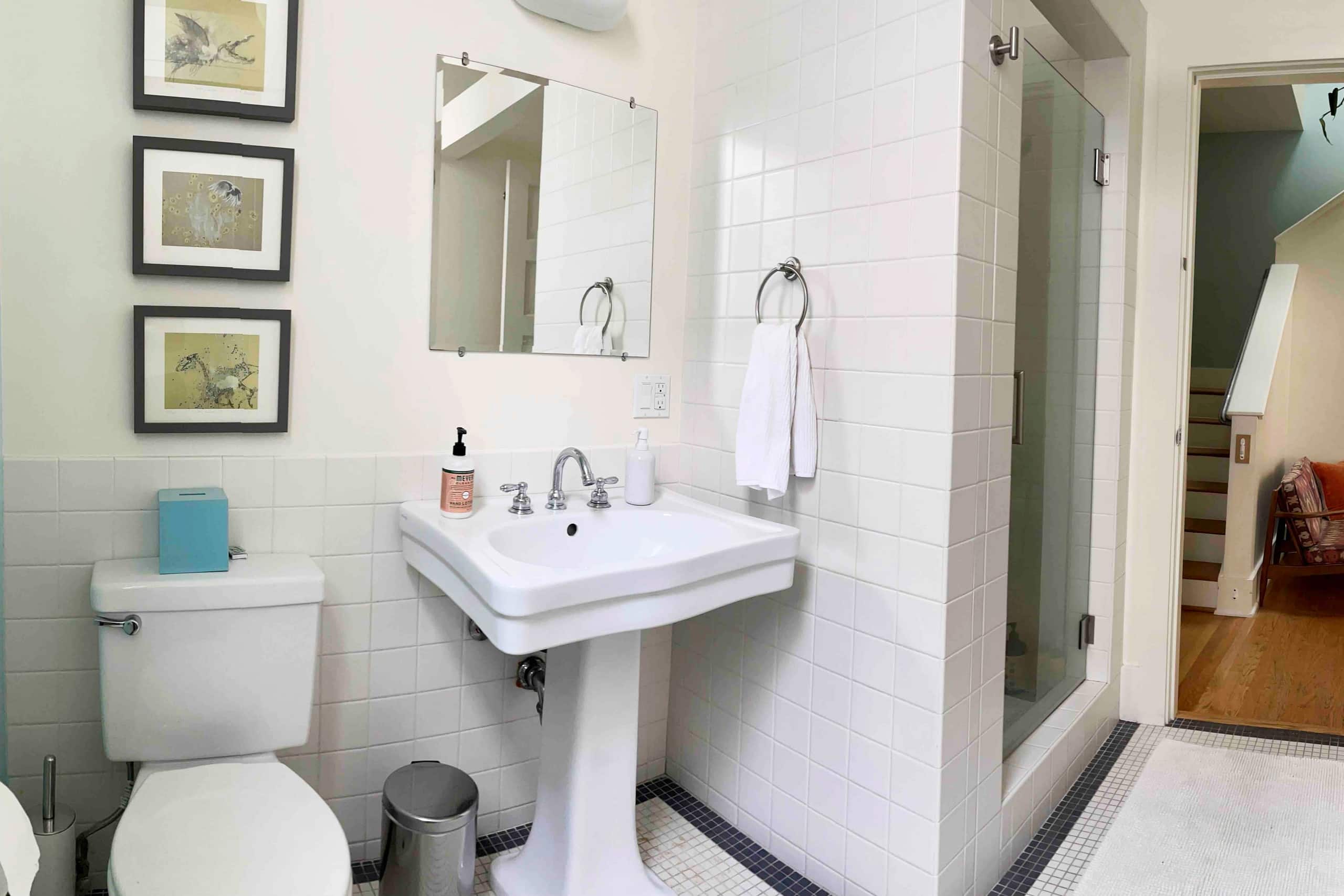 Home in San Francisco · ★4.96 · 3 bedrooms · 4 beds · 2 baths - Image 20