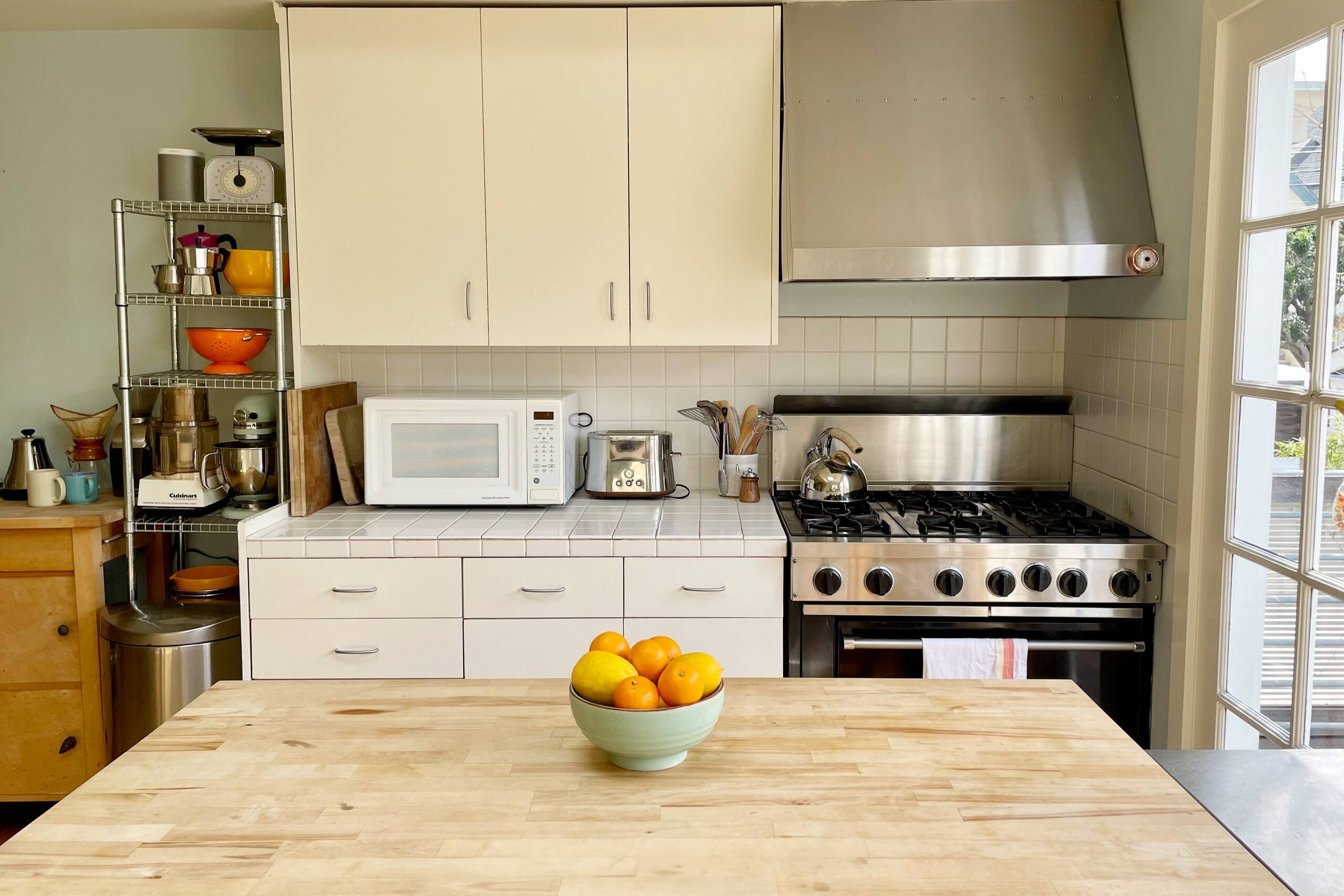 Home in San Francisco · ★4.96 · 3 bedrooms · 4 beds · 2 baths - Image 7