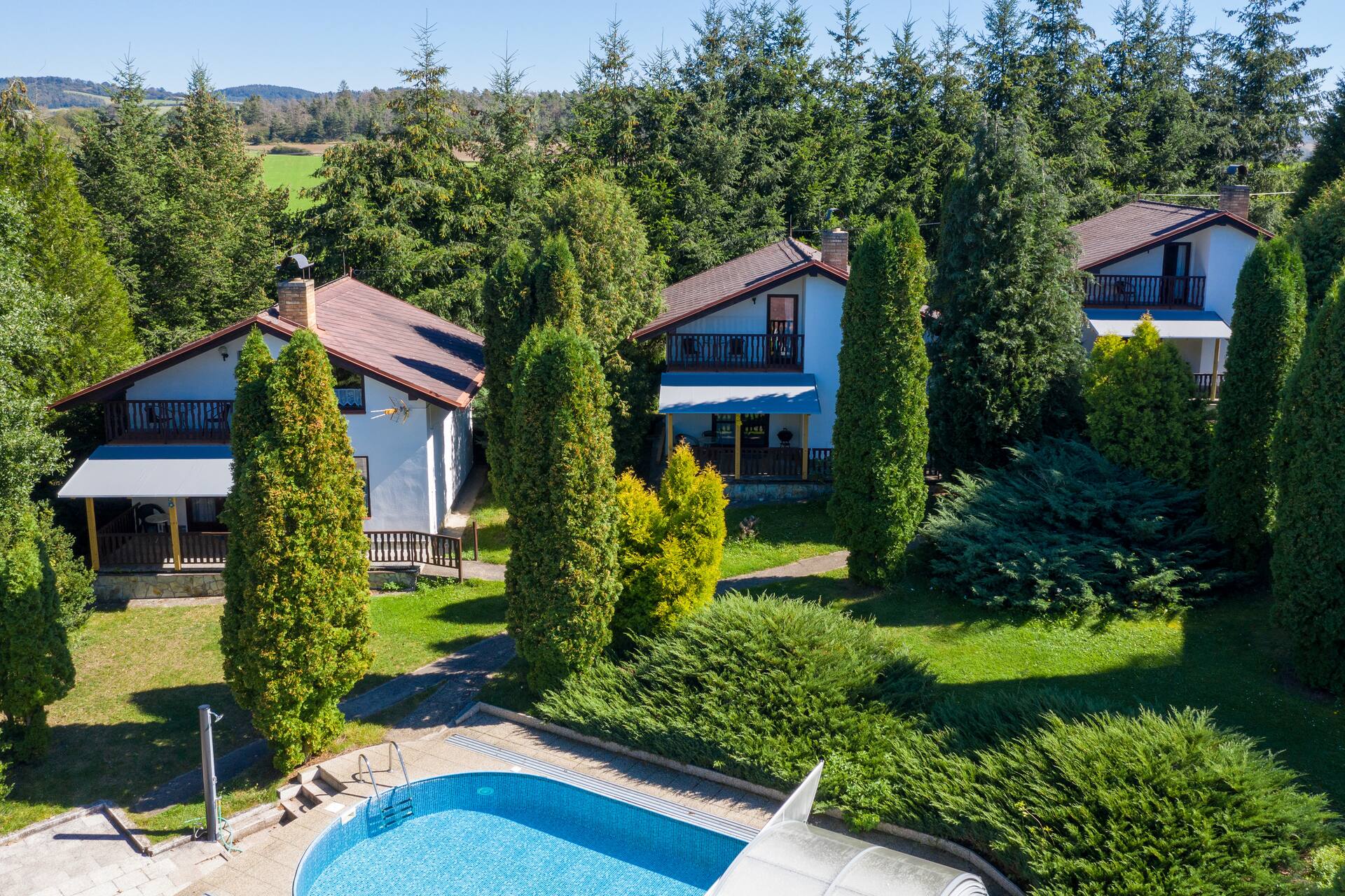 Cottage with a pool, Orlík, South Bohemia