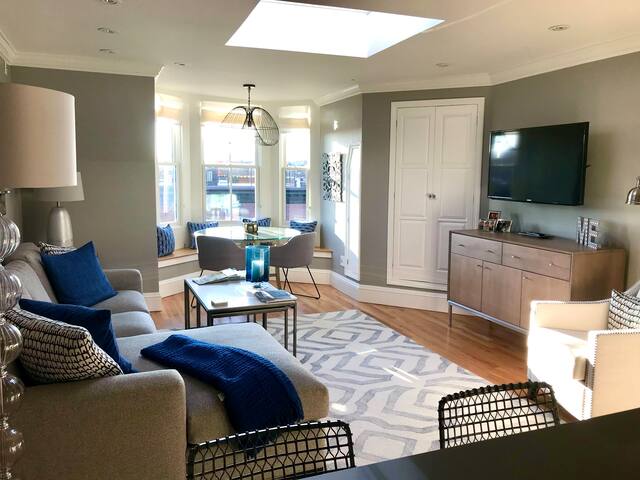 South End Penthouse w/Roofdeck gallery image 2