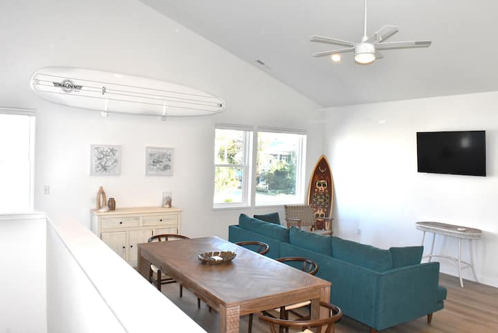 Dog Friendly Beach Getaway, Surfers Paradise - Kure Beach, NC