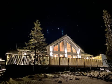 Beautiful winter lodge (2 fam.)