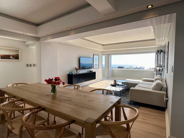 Modern spacious sea facing apartment gallery image 5