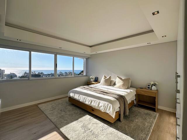 Modern spacious sea facing apartment gallery image 4