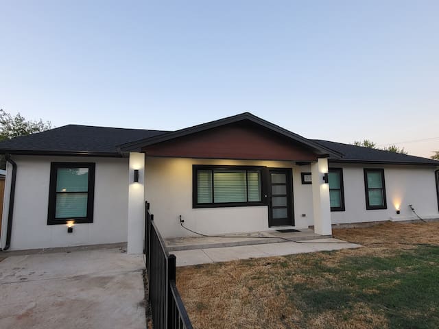 Newly Renovated – Great Location