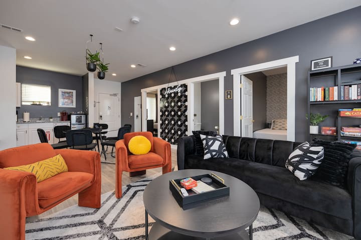 Modern Nashville Home Near Downtown with King Bed