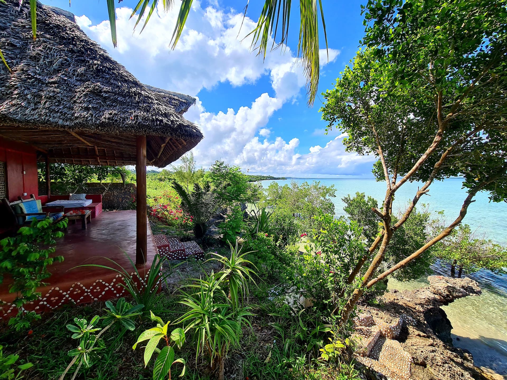 Ocean Front Bungalow, Kidoti Wild Garden