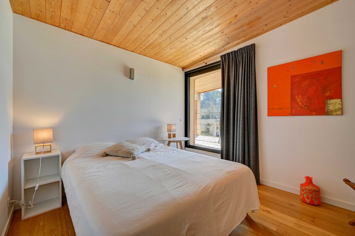 二卧室双人床一楼