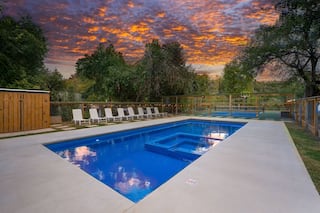 Stay near New Braunfels