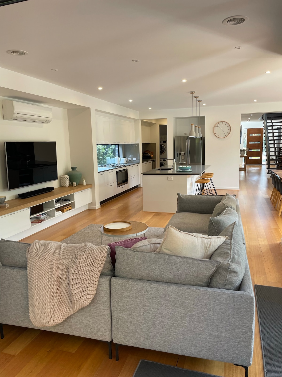 Top Airbnb: Peninsula Coastal Retreat in Rye
