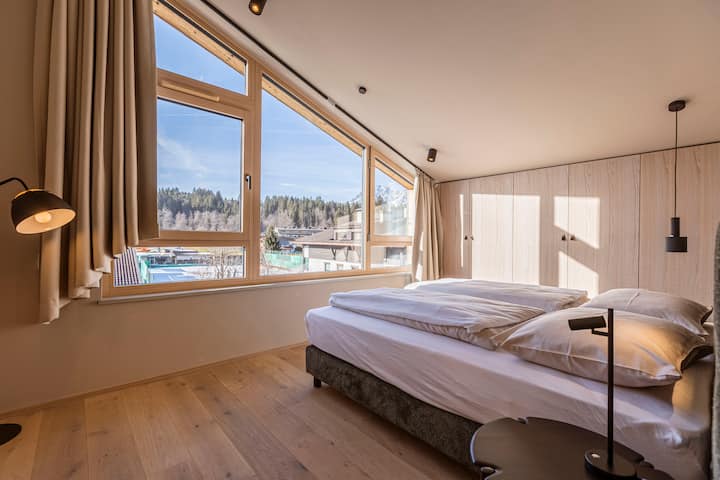 Kitzbühel Suites by ALPS RESORTS: Sample 3 bed Premium Penthouse
