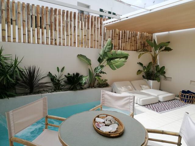 TOWN HOUSE WITH PRIVATE POOL