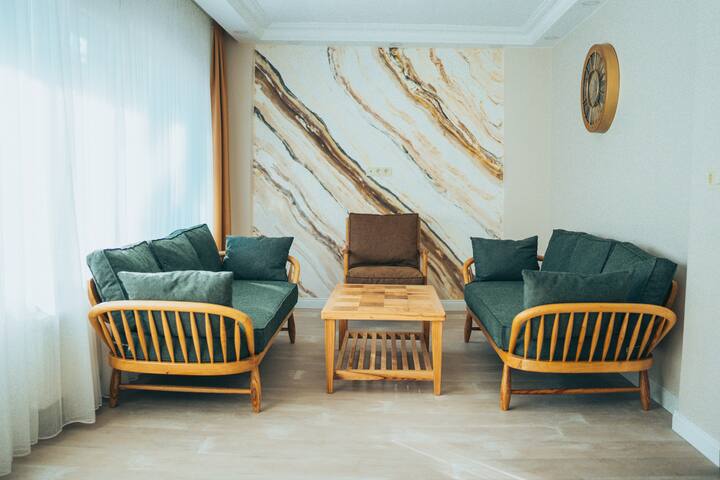 Merkezi konumda, Geniş, 2 Balkonlu ve Asansörlü gallery image 4