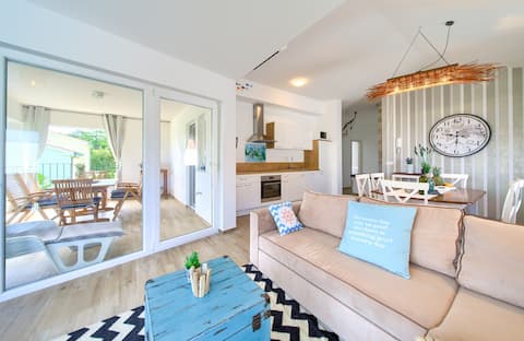 Successful Airbnb property: Goldfisch 4 sea view apartment in Općina Dobrinj