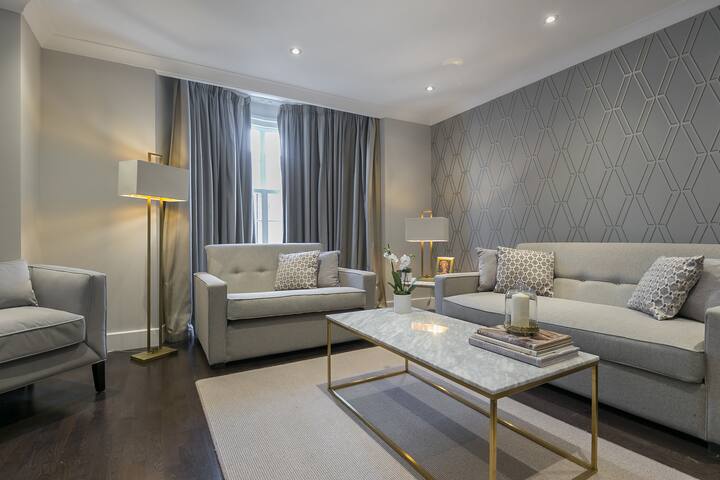 Huge, 2Bed/Bath AirCon, Terrace