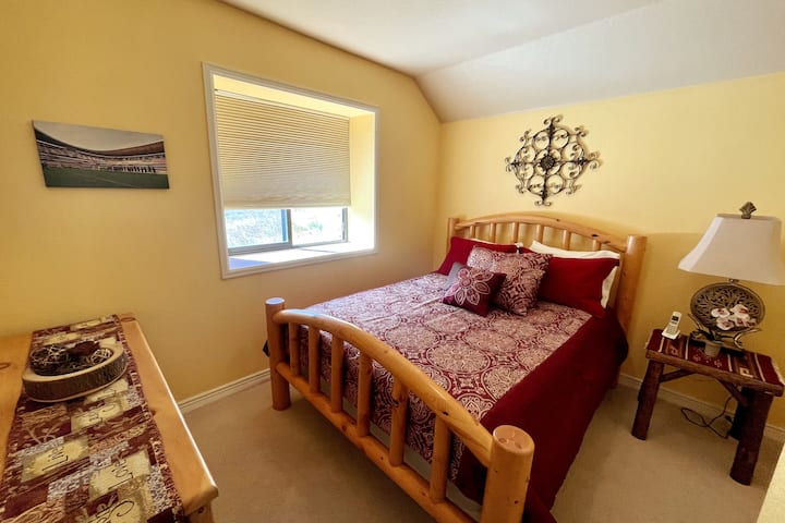 Queen size bed is available in the basement level bedroom #2. Also in this room is wardrobe and walk-in closet.