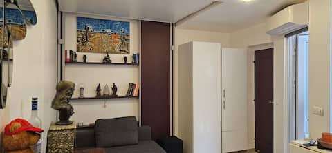 Top Airbnb: Studio 300 meters from Paris. à Ivry Sur Seine