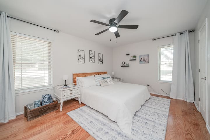 Bedroom #3 (master king room).