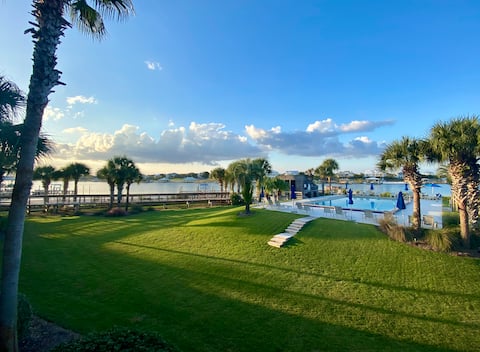 Renovated Ground Floor 2Bd-2Ba Walk to Florabama