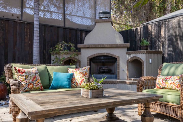 Spanish Oasis, Heart of LA-Beverly Hills & Dodgers