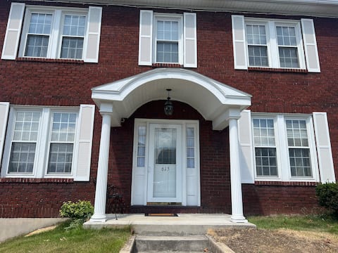 Johnson Heights Getaway