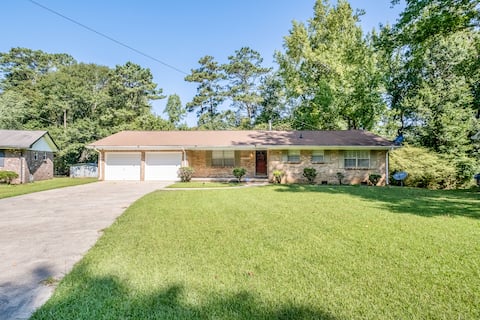 Quiet Home Minutes to Airport & Downtown Atlanta