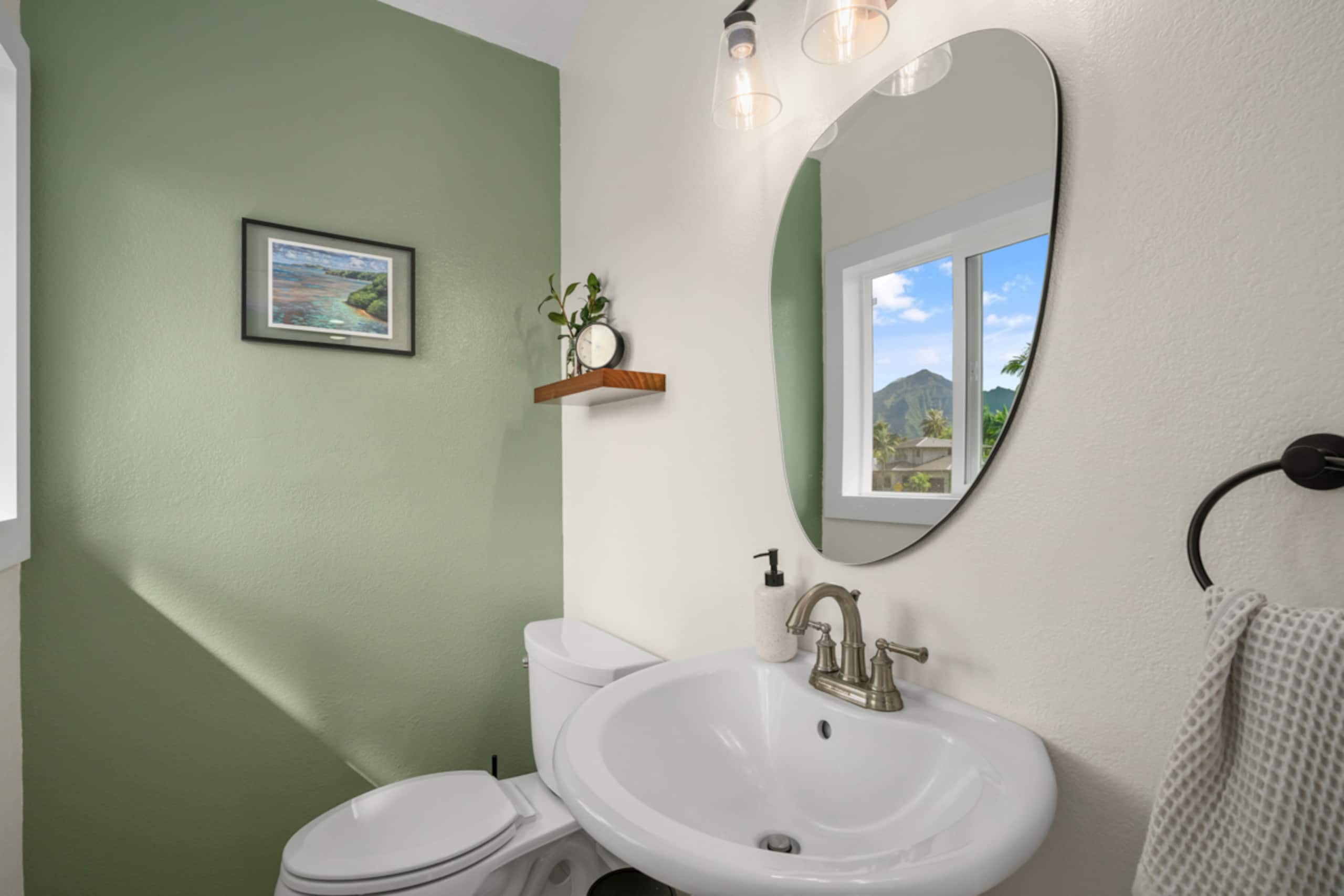 Cold Plunge, Hot Tub, 4BR, Steps 2 Queens Bath - Photo 24