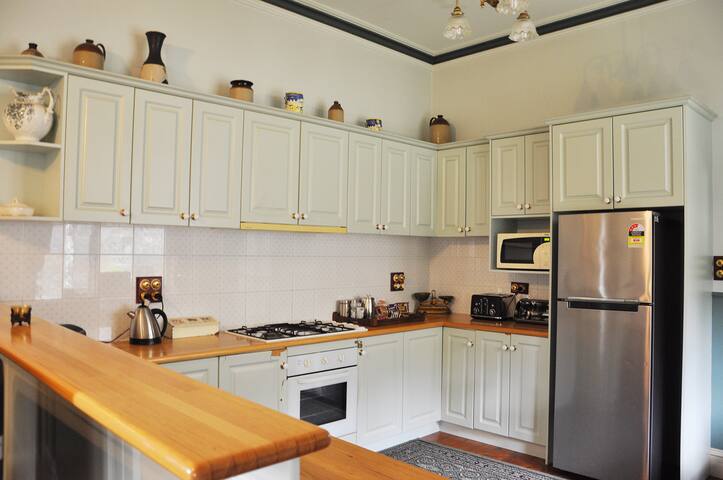 Historic Wallace Homestead gallery image 4