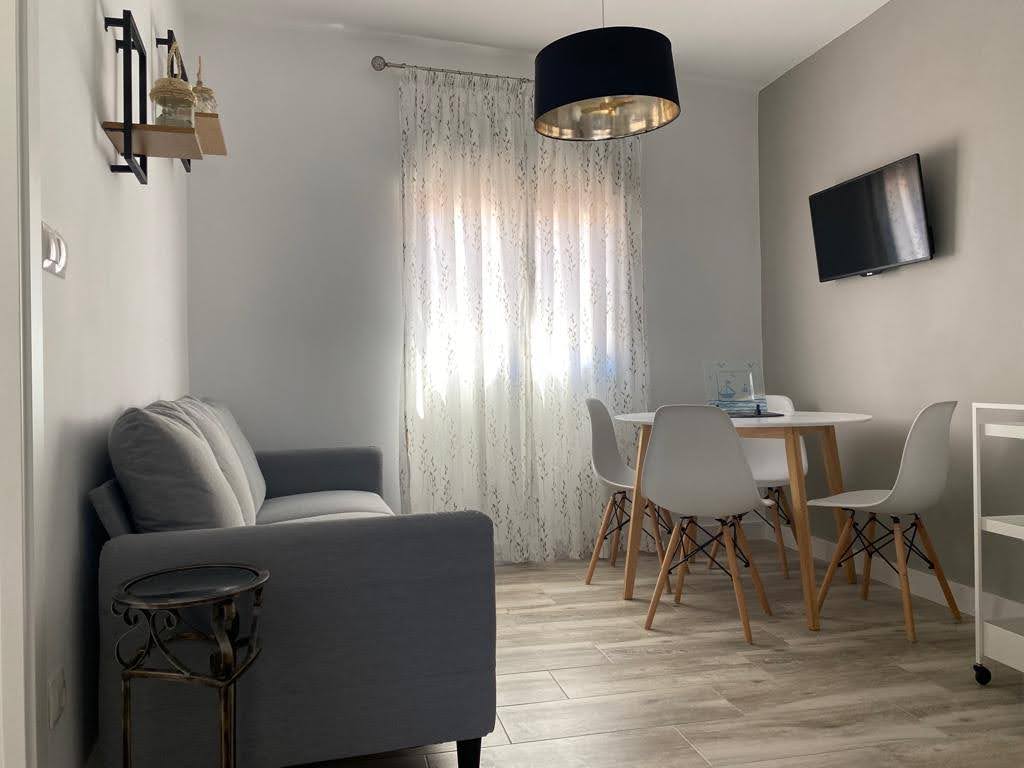 Anuncio de Airbnb popular: Casa Dabaixo en Porto Do Son