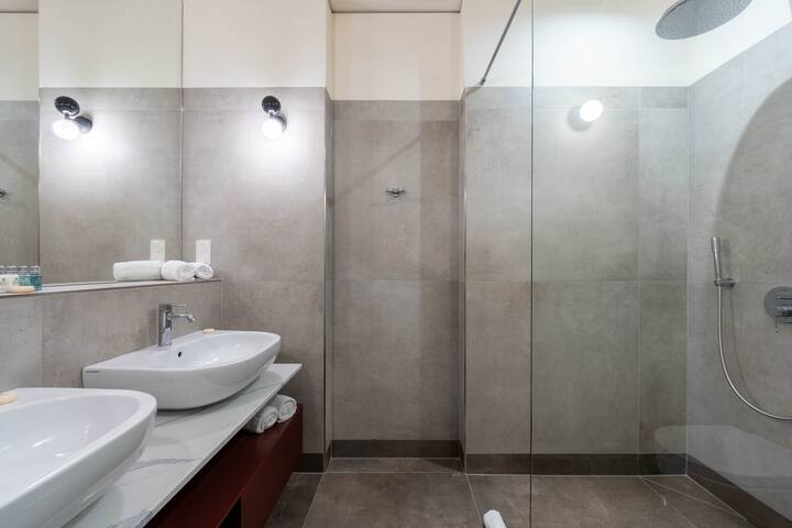 The Garden Suites Apartment by Suite.030 gallery image 5