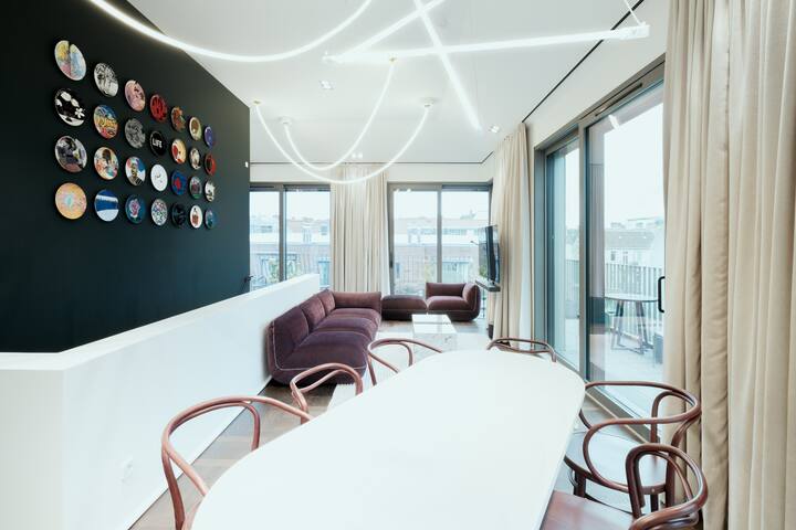 The Garden Suites Penthouse by Suite.030