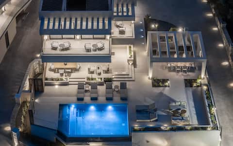 Eran Luxury Villa with Private Pool