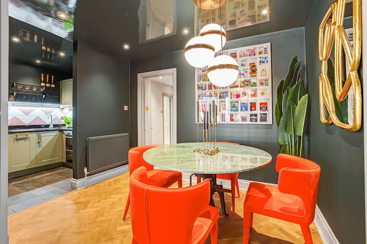 Earl’s Court Elegance: Chic Design, Prime Location gallery image 4