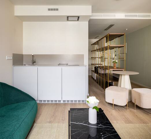 Estudios comunicados en The Passage gallery image 4