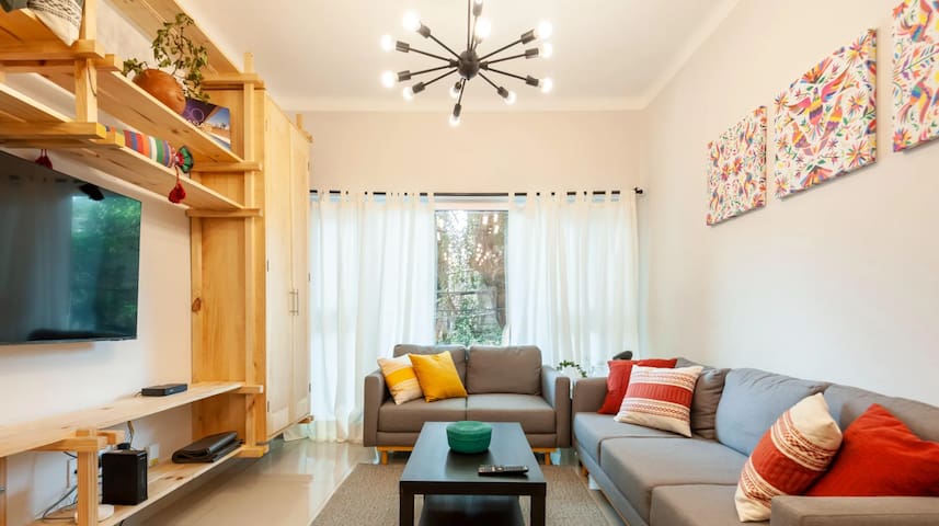 Tranquil, Sunny Condesa 3BR/2BTH