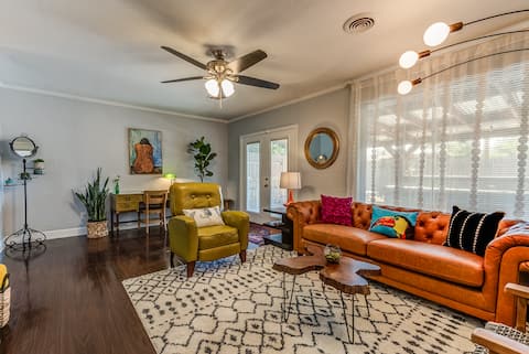 Top performing Airbnb: WanderLust *Mid-Mod* 3Br/4Beds/2Ba/2Ga NearI27/I40 in Texas Panhandle