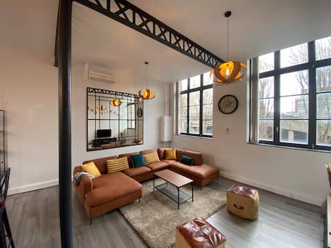 Magnificent Loft 4  bedrooms with Parking spaces