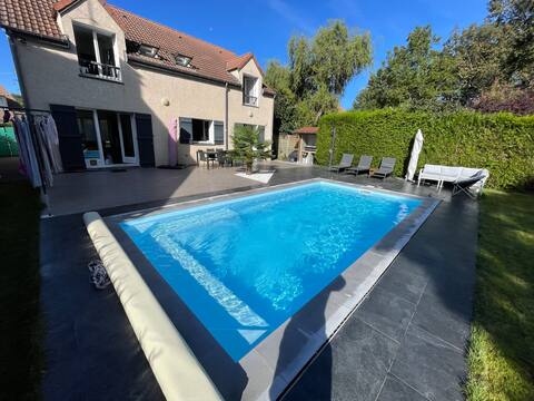 Villa with Swimming pool 25 mn from Disney & Paris