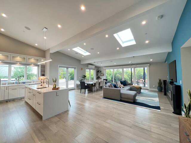 Lavish Modern Home 4BR near SFO/Palo Alto/Stanford gallery image 4