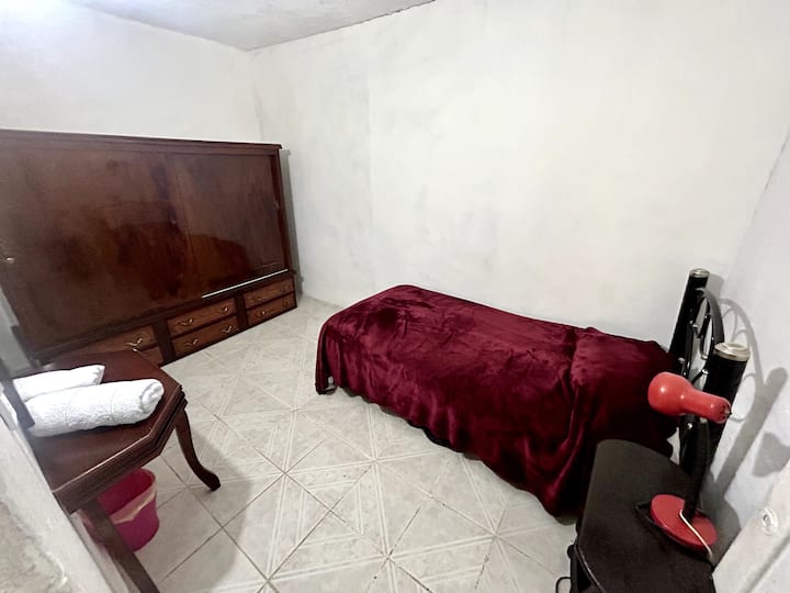 საძინებელი 1