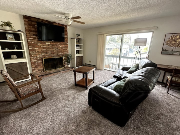 Relaxing 2br/2bth South Hill - Spokane, WA