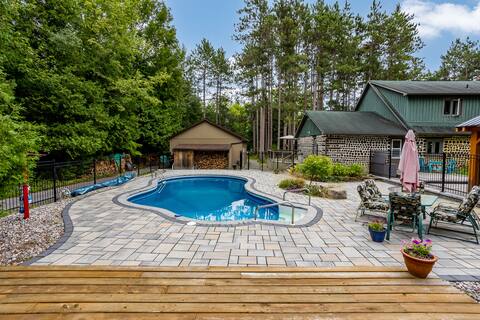 The Pines House Retreat w/Pool