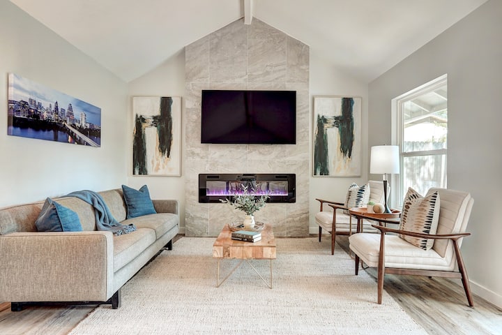 South Austin Home With Pool - South Congress - Austin