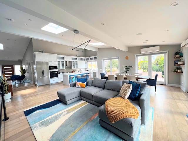 Resort Style, Modern Home 3BR near SFO, Stanford