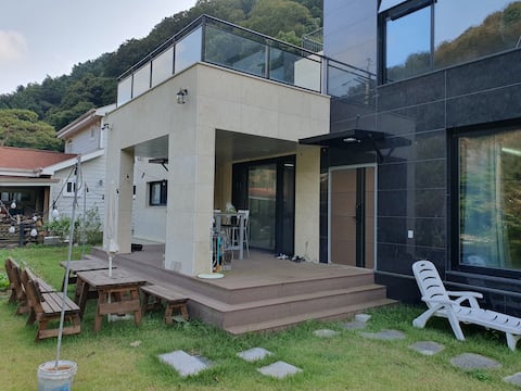 Seohui Forest Fragrance Private House 1, 2nd Floor Luxury House/Karaoke/Cacao Screen Golf/Valley/Mov